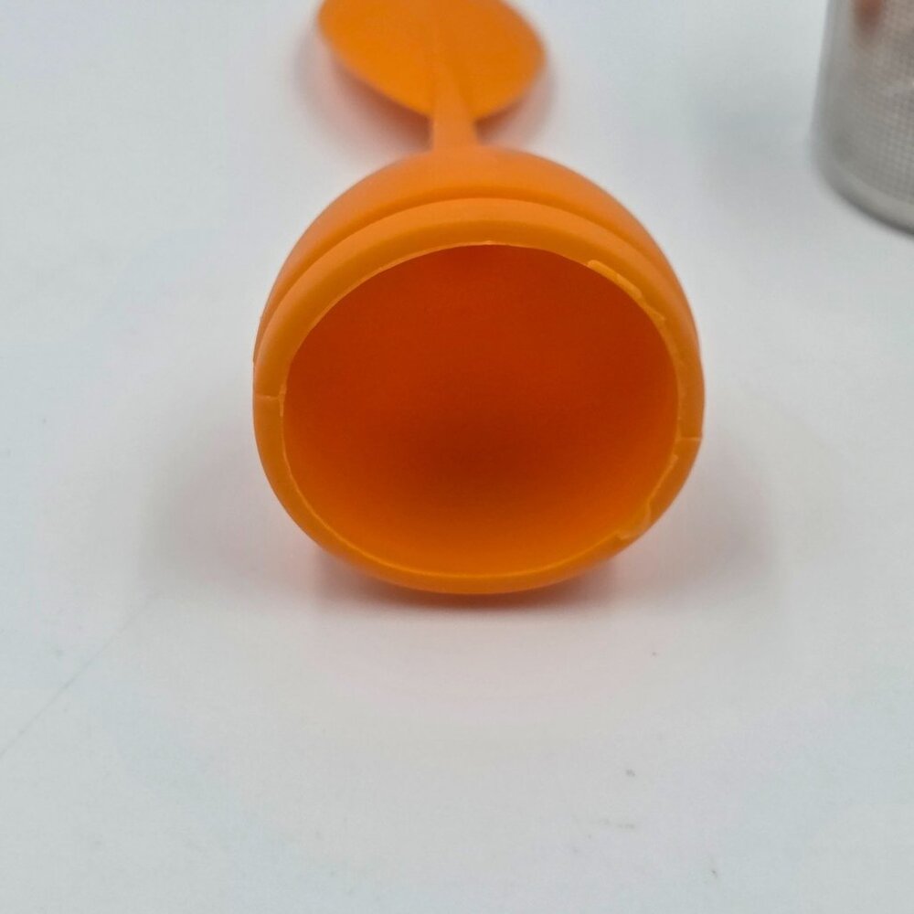 Fine Mesh Loose Leaf Tea Filter Set of 4 Steeper with Silicone Handles - Picture 9 of 9
